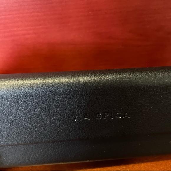 Via Spiga Trifold Black Eyeglass Case - Picture 4 of 10